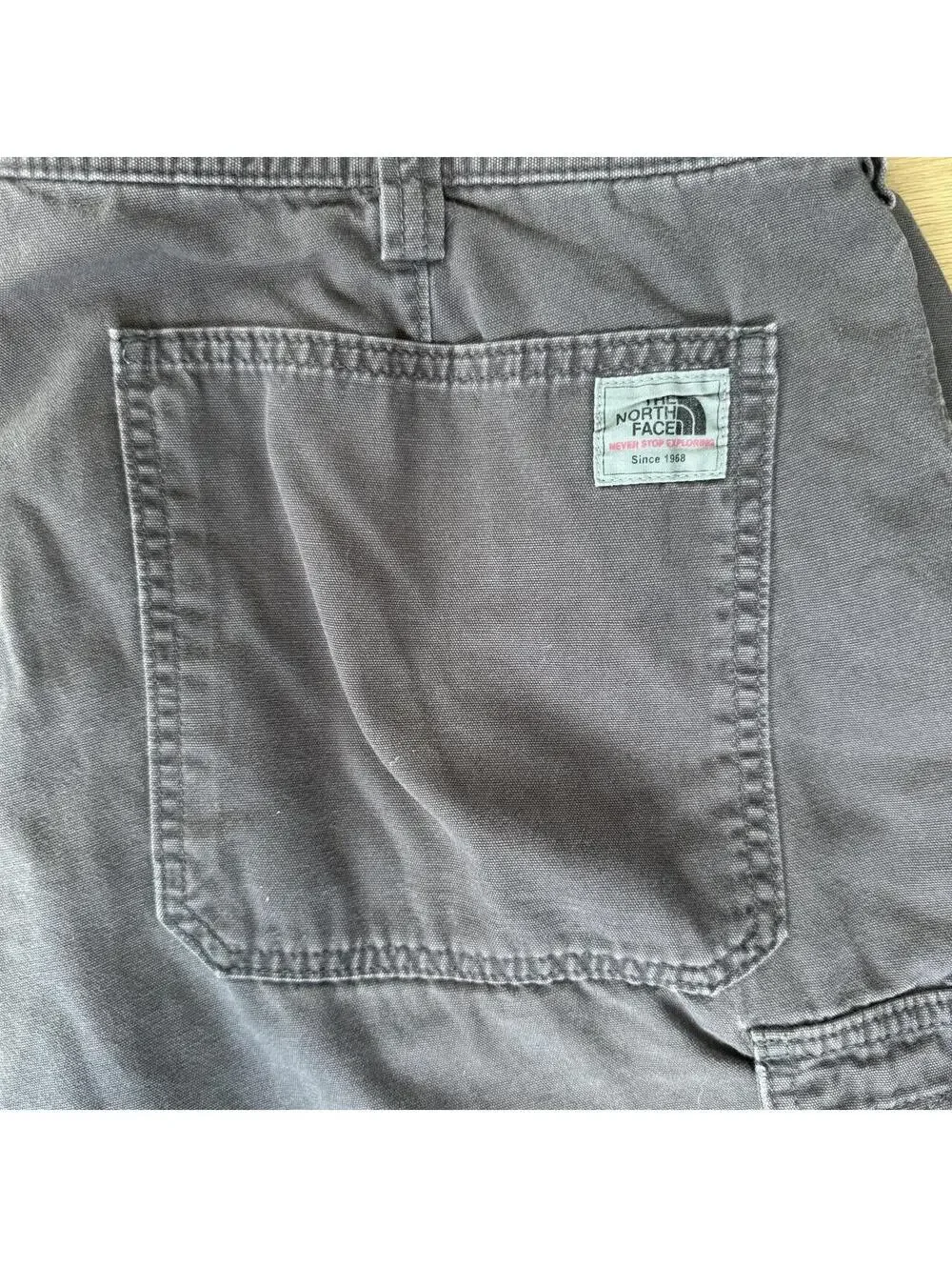 The North Face Cotton Cargo Pants Gray Men’s 40 Short Utility Outdoor